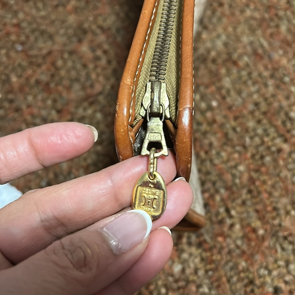 SOLD❤️Authentic Vintage Celine Macadam Small clutch - Picture 9 of 15